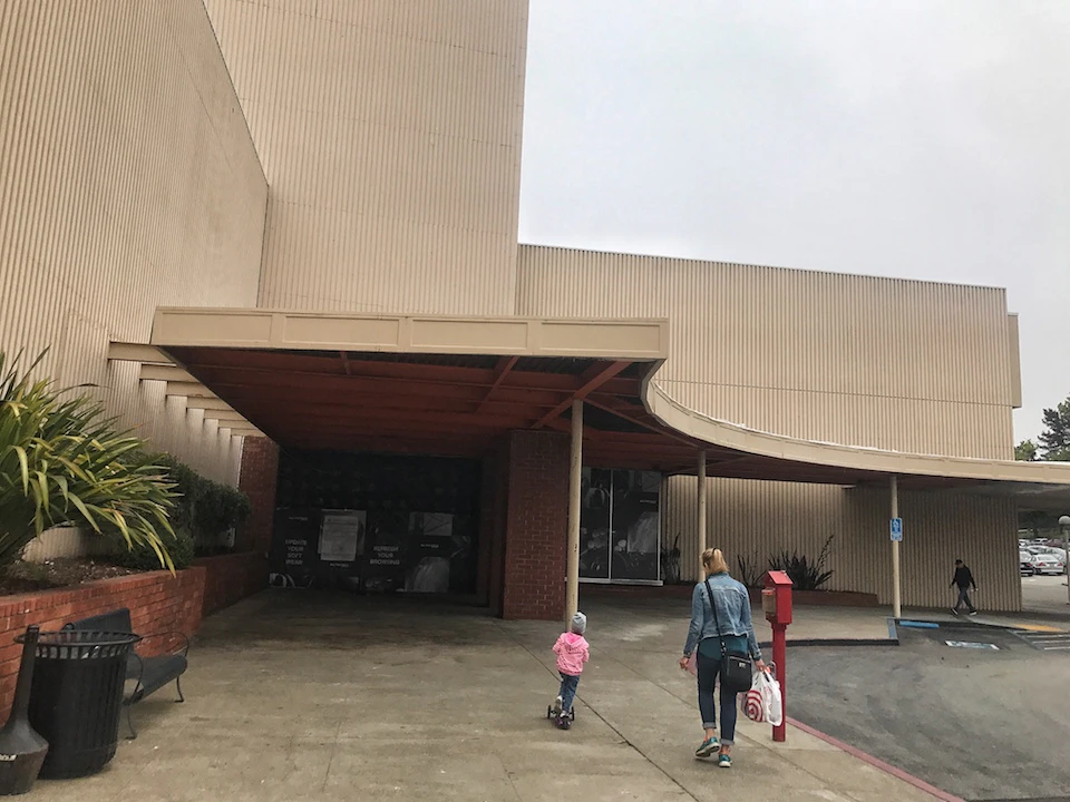 Life After Macy S Some Stonestown Galleria Shops Struggling After