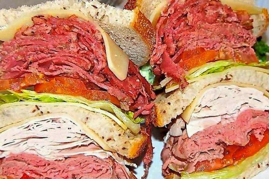 New Deli Deli News Opens Its Doors In Frisco With Burgers Sandwiches And More Hoodline