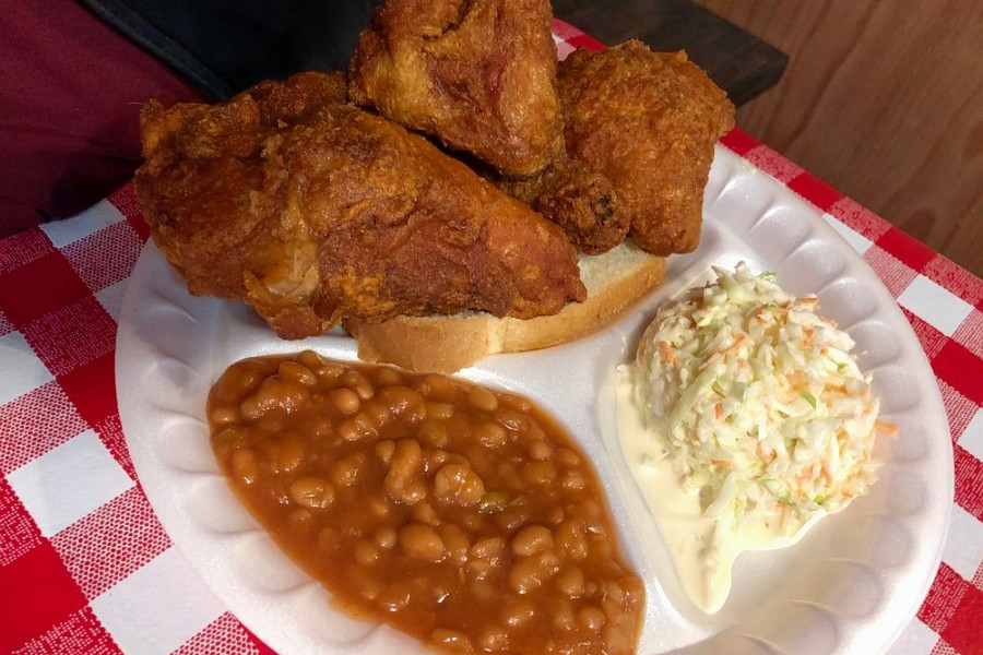 Gus S World Famous Fried Chicken Brings Memphis Style Bird And More To Near North Hoodline