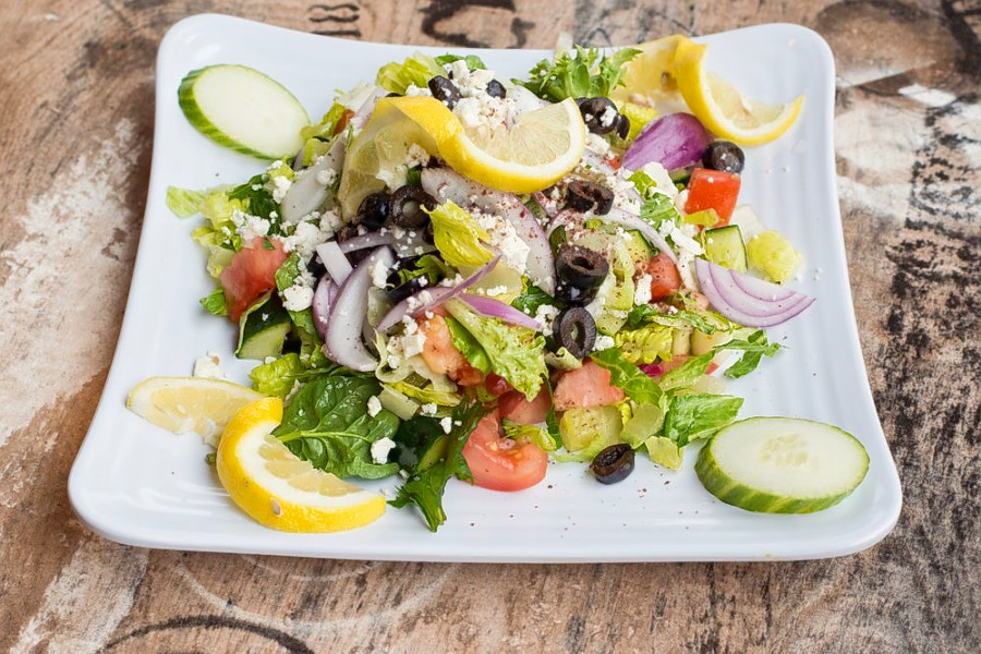 Hummus Grill brings Mediterranean fare to West Town Hoodline