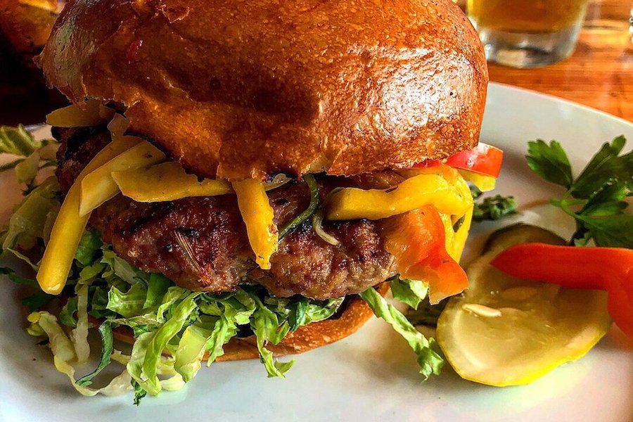 4 top spots for burgers in Long Beach Hoodline