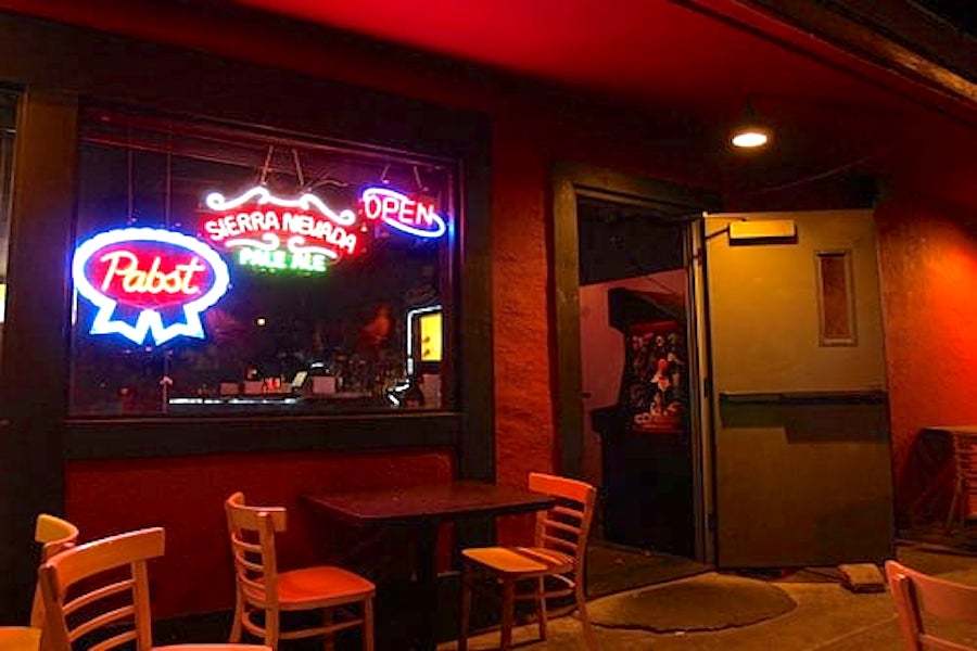 Sacramento's top 5 dive bars to visit now