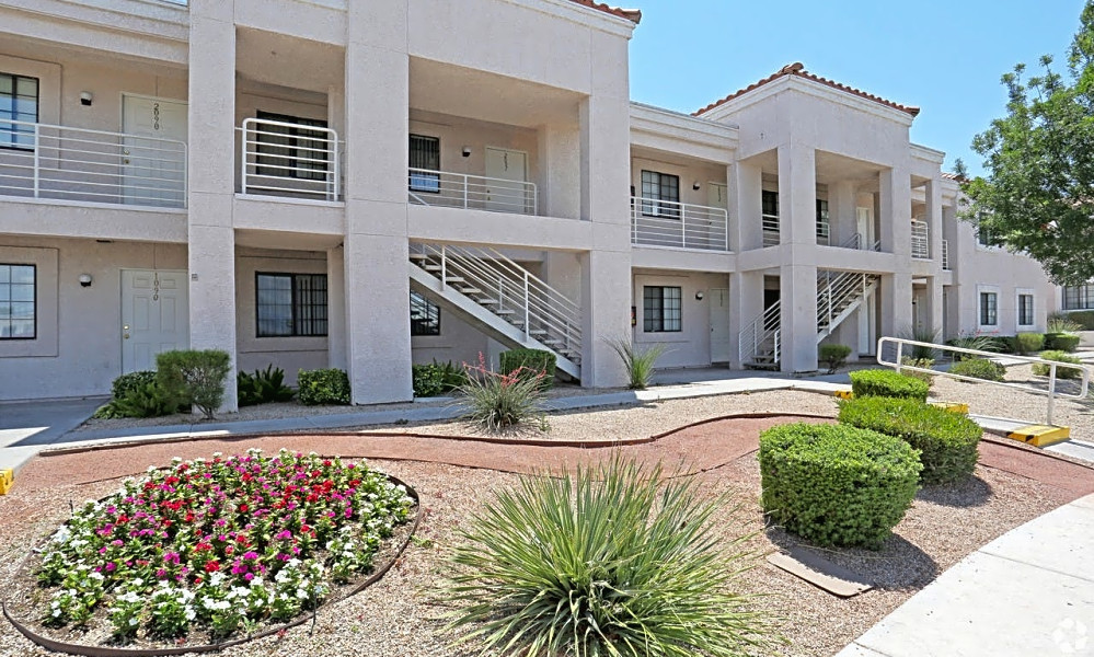 Apartments for rent in Las Vegas What will 800 get you?