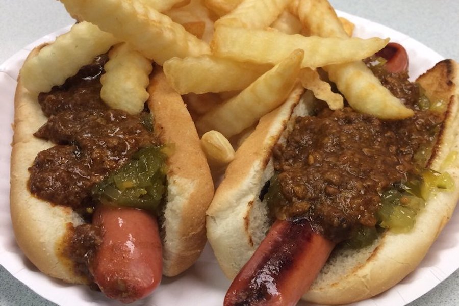 5 top spots for hot dogs in Norfolk
