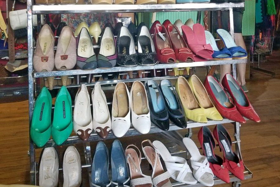 Here Are Nashville S Top 5 Used Vintage And Consignment Spots
