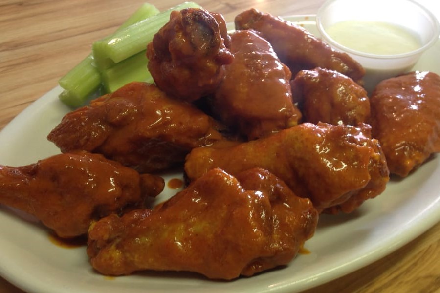 5 top spots for chicken wings in Columbus