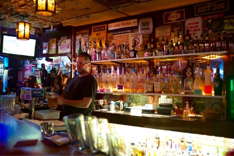 4 bars to watch the Royals in the World Series