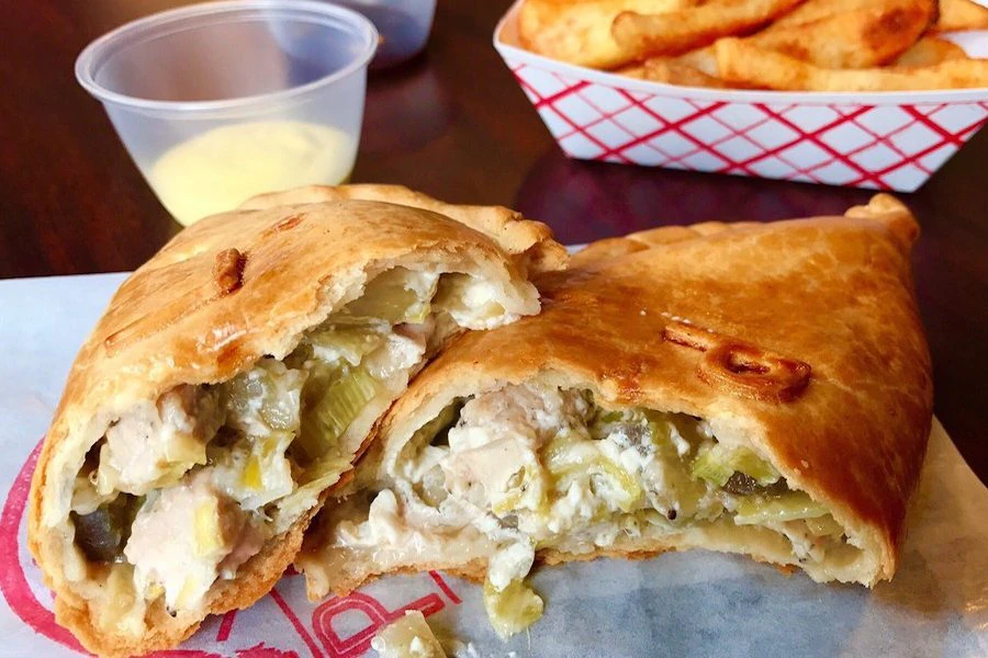 Explore the 4 top spots in Minneapolis's Marcy Holmes neighborhood