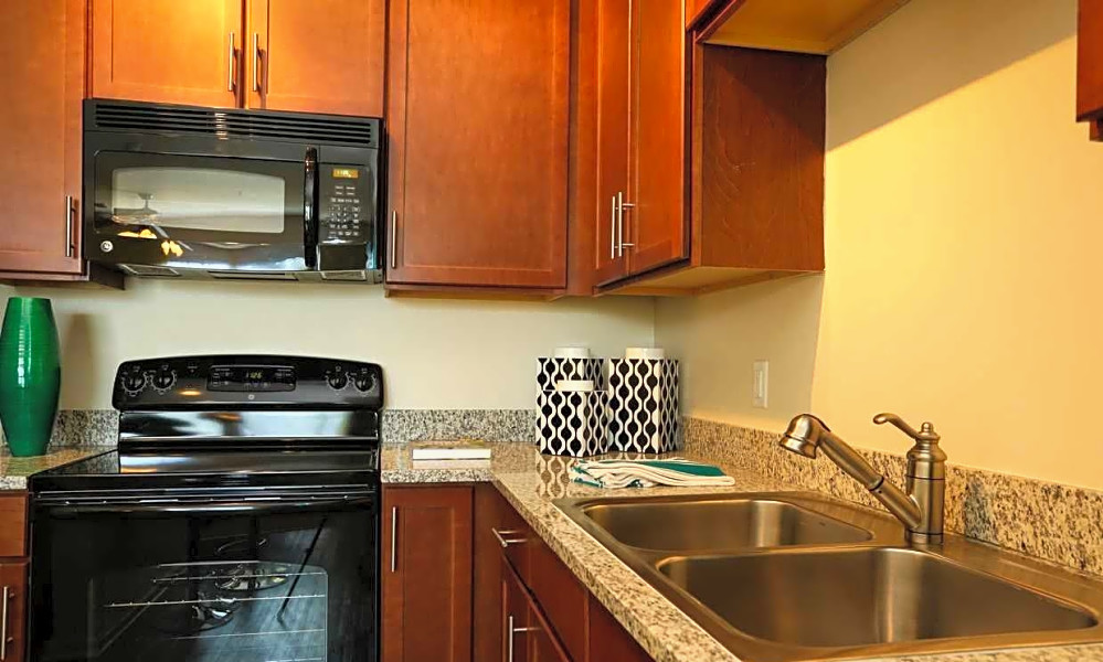 The most affordable apartments for rent in Deerwood, Jacksonville