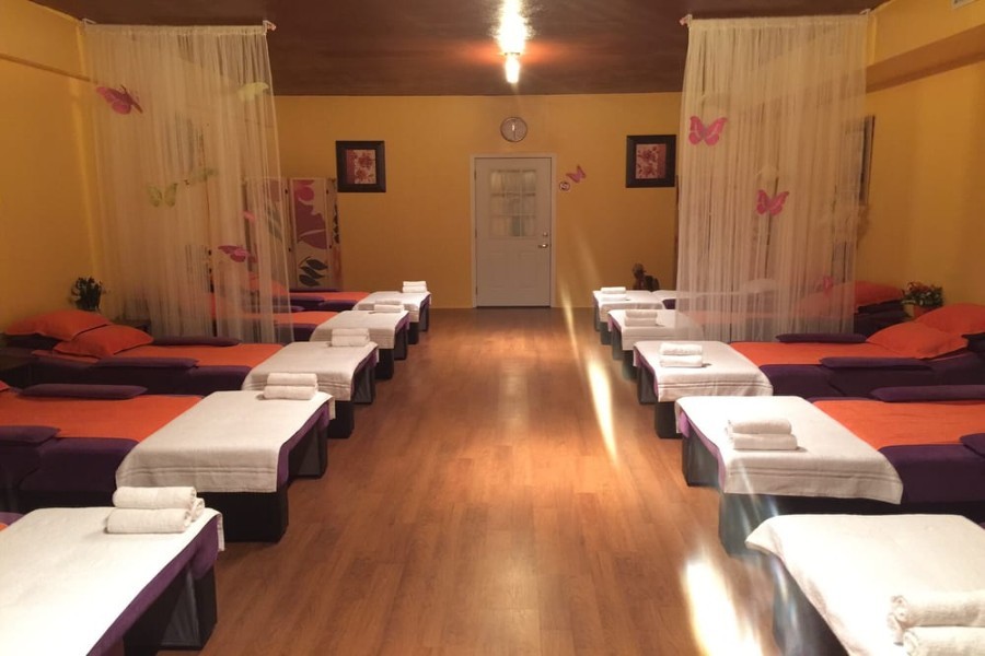 foot massage near me now open