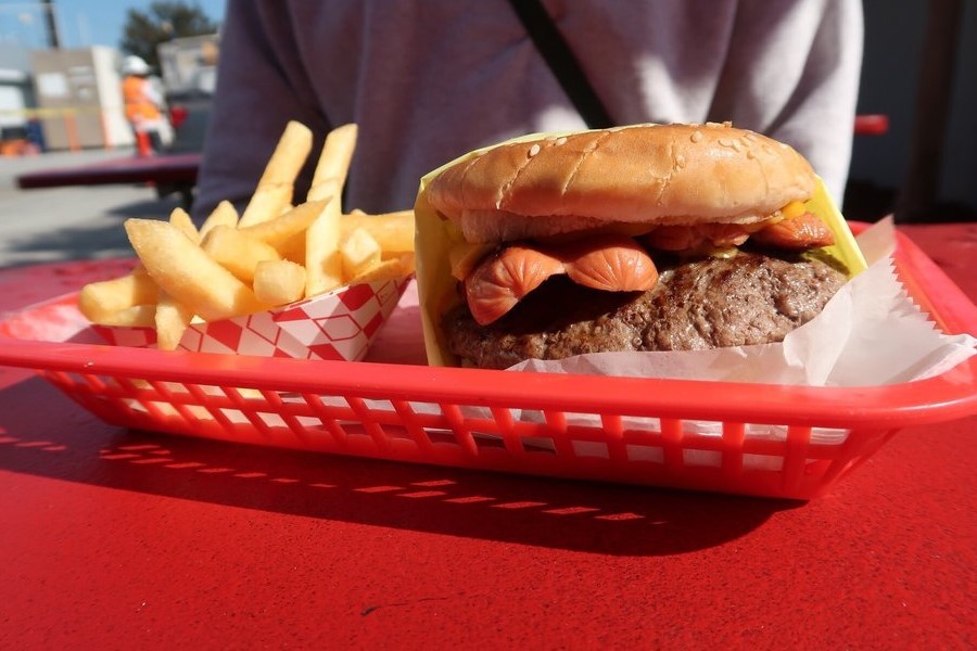 Long Beach's 4 best spots for burgers on a budget